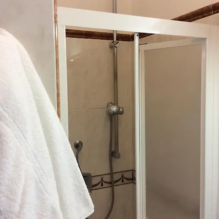 Elisa - Privata Inclusa