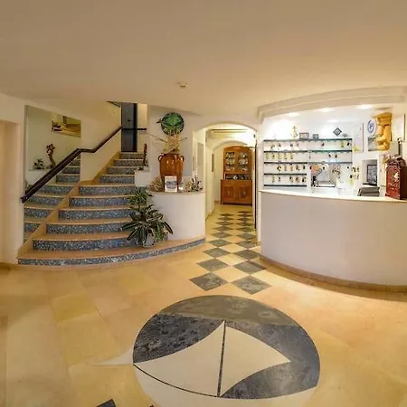 Elisa - Privata Inclusa Peschici