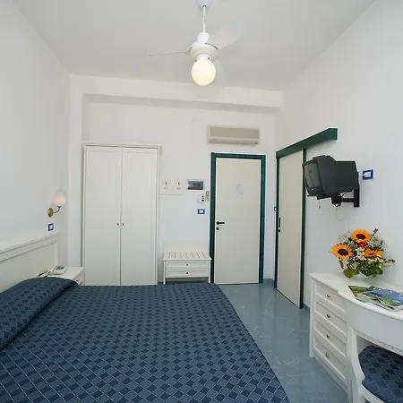 Hotel Elisa - Privata Inclusa 3*