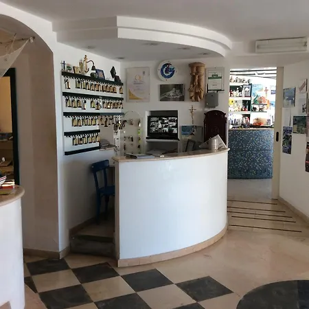 Elisa - Privata Inclusa Szálloda Peschici